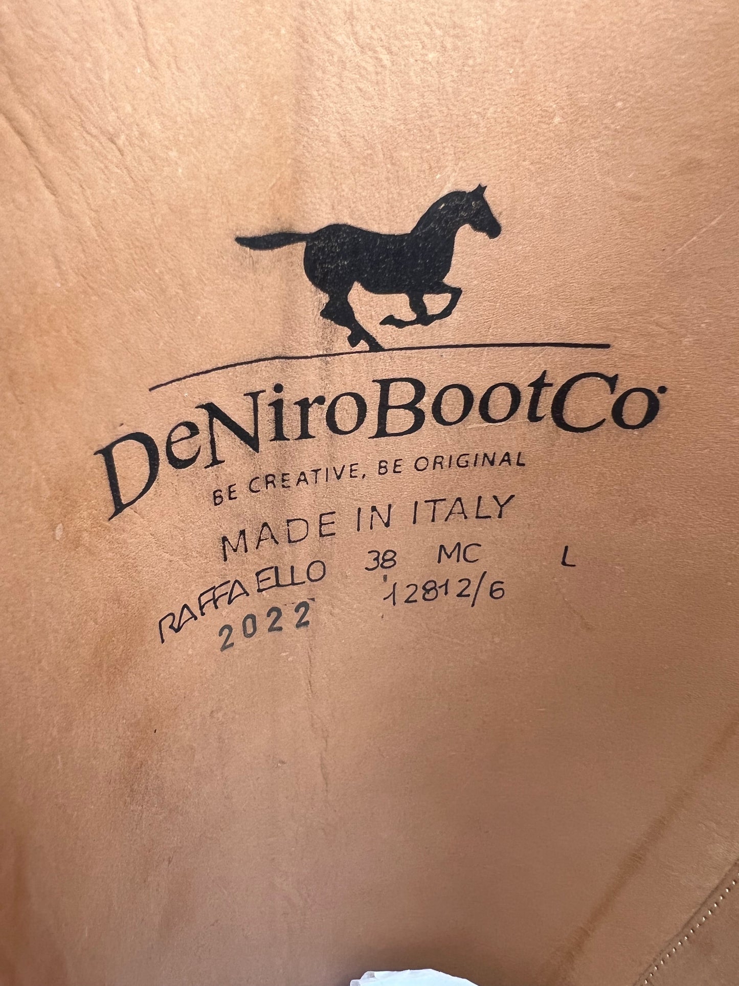 DENIRO RAFFAELO OCEANA WITH ROSETTO TO AND IRIDE BLUE DETAILS SIZE 38 MC L