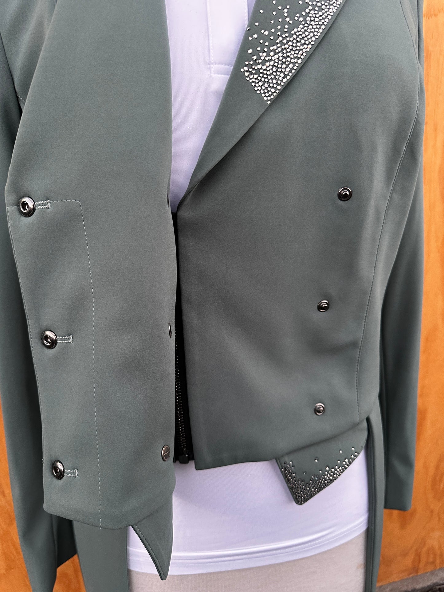 ANIMO LERUA SPECIAL EDITION WM TAIL COAT