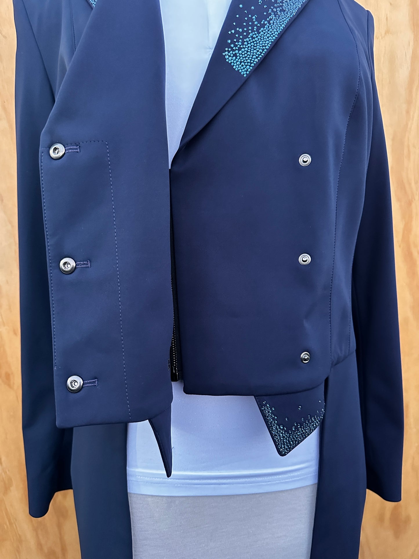 ANIMO LERUA SPECIAL EDITION WM TAIL COAT