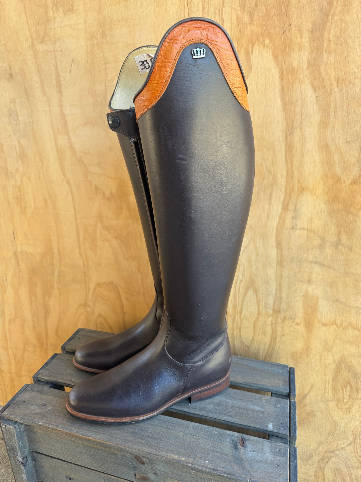 SALE!! KINGSLEY MODEL CAPRI BROWN WITH ORANGE TOP SIZE 39.5 MC L