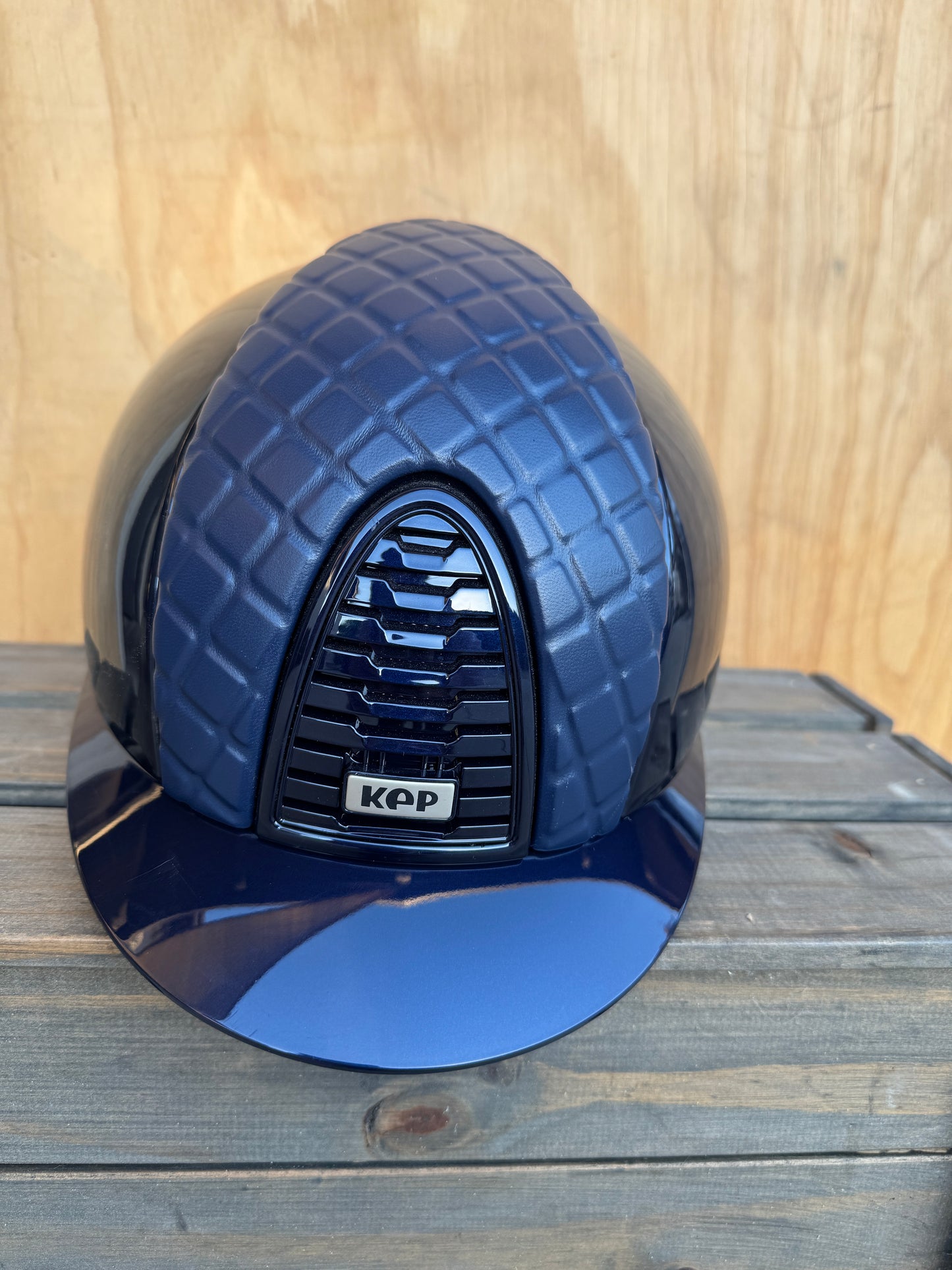 KEP POLISHED WITH MILANO LEATHER FRONT