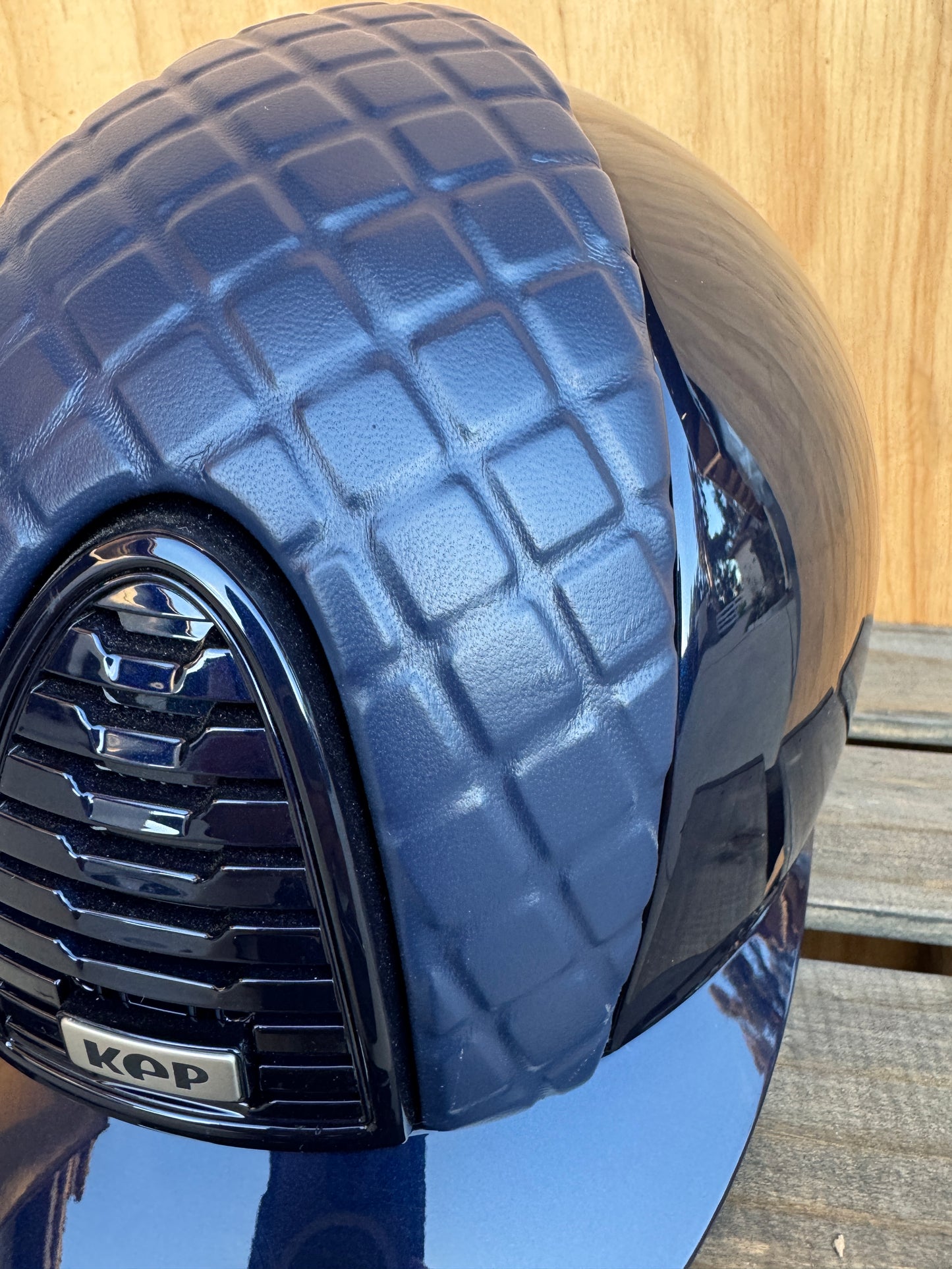 KEP POLISHED WITH MILANO LEATHER FRONT