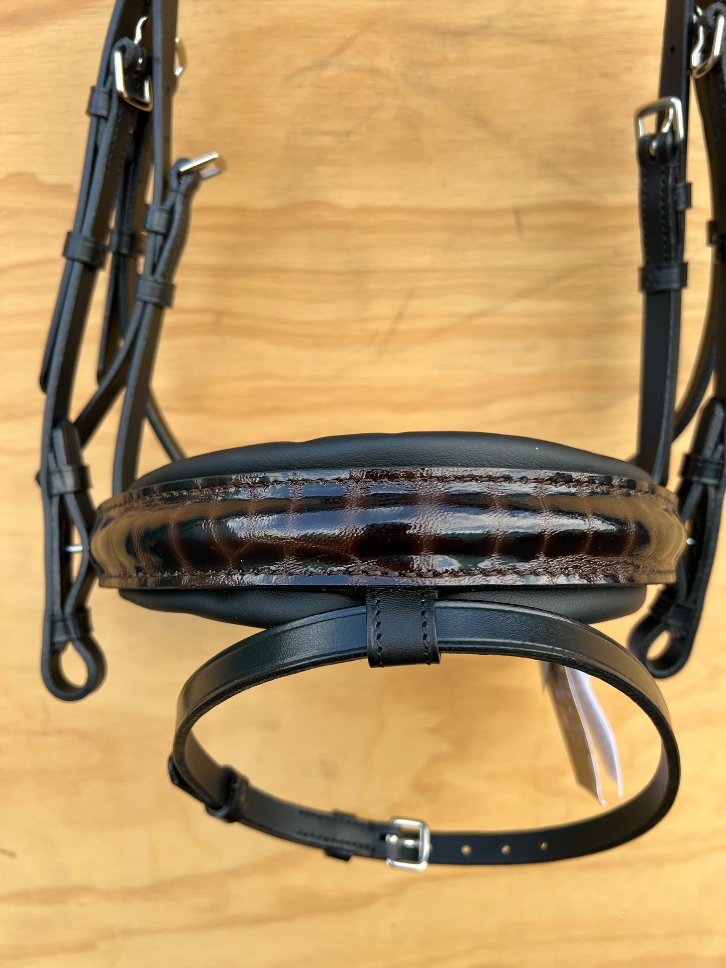 OTTO SCHUMACHER ELEGANT SNAFLLE WITH PATENT BROWN CROCO NOSEBAND 5CM ANATOMICAL