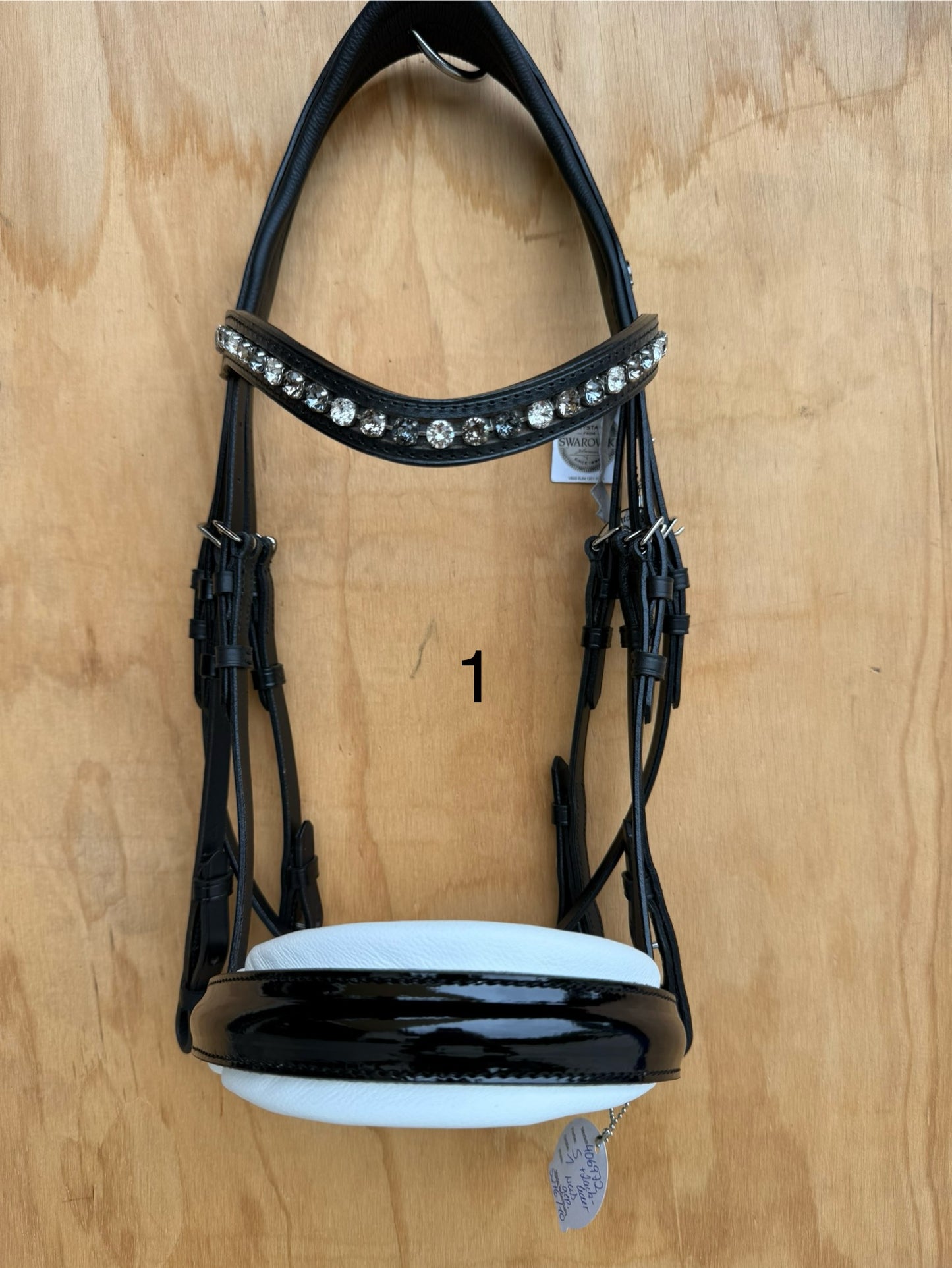 OTTO SCHUMACHER ELEGANT DOUBLE WITH PATENT NOSEBAND AND WHITE PADDING