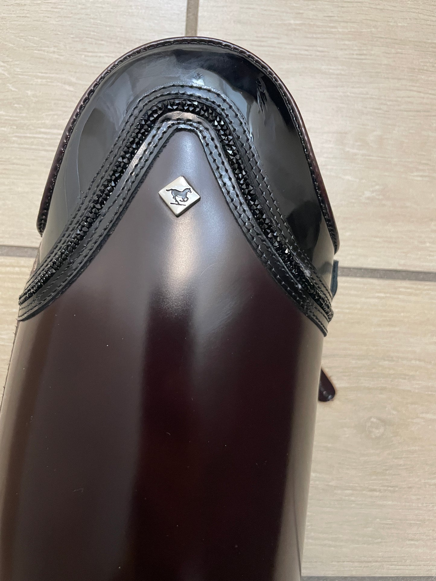 DENIRO CUSTOM TOP DETAIL