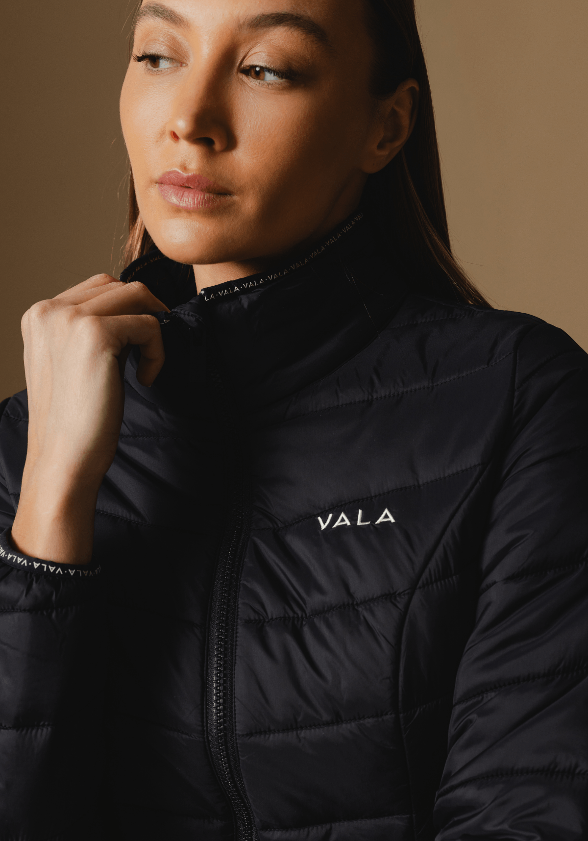 VALA SLIMLINE RIDING PUFFER JACKET
