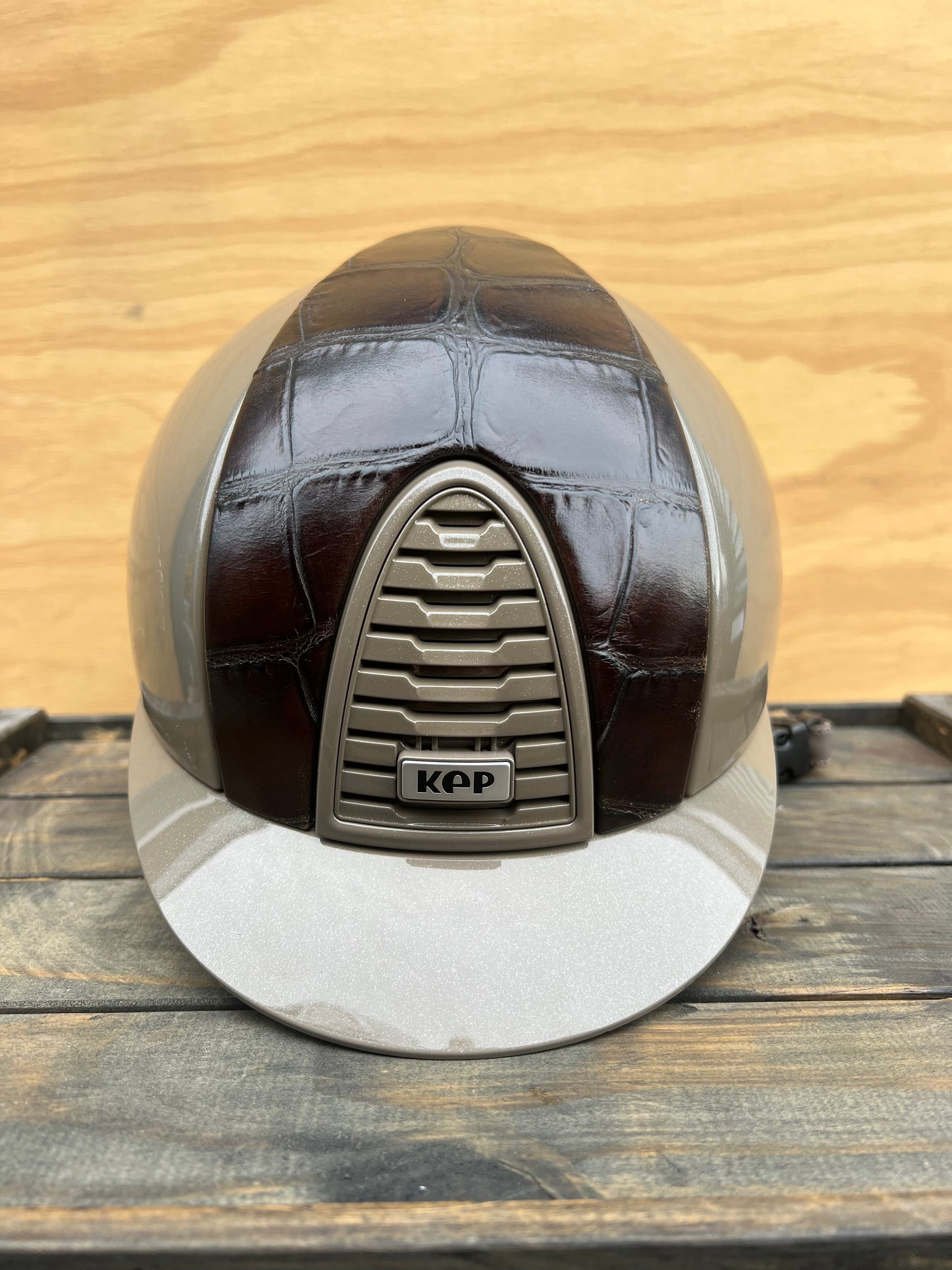 KEP HELMET DIAMOND TAUPE WITH BROWN CROCO INSERT