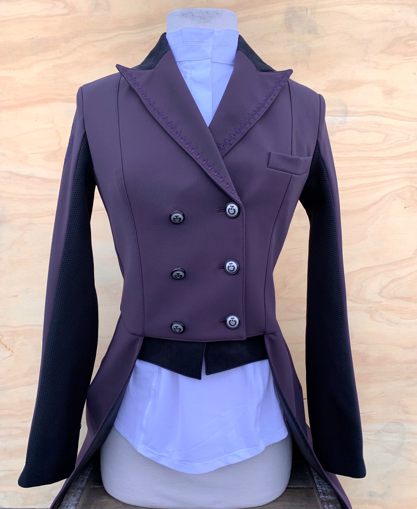 CAVALLERIA TOSCANA BURGUNDY TAIL COAT