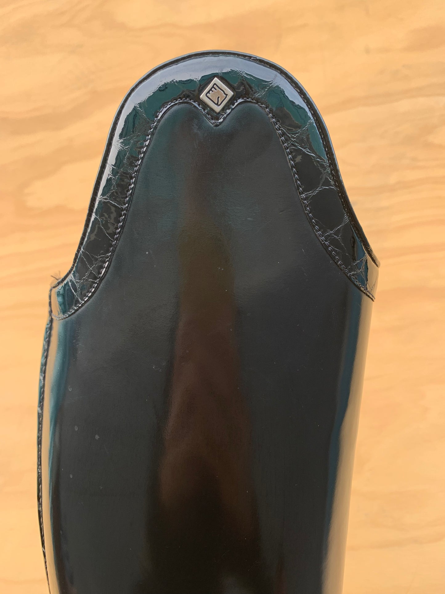 DENIRO RAFFAELO BRUSHED BLACK WITH PATENT CROCO DETAIL