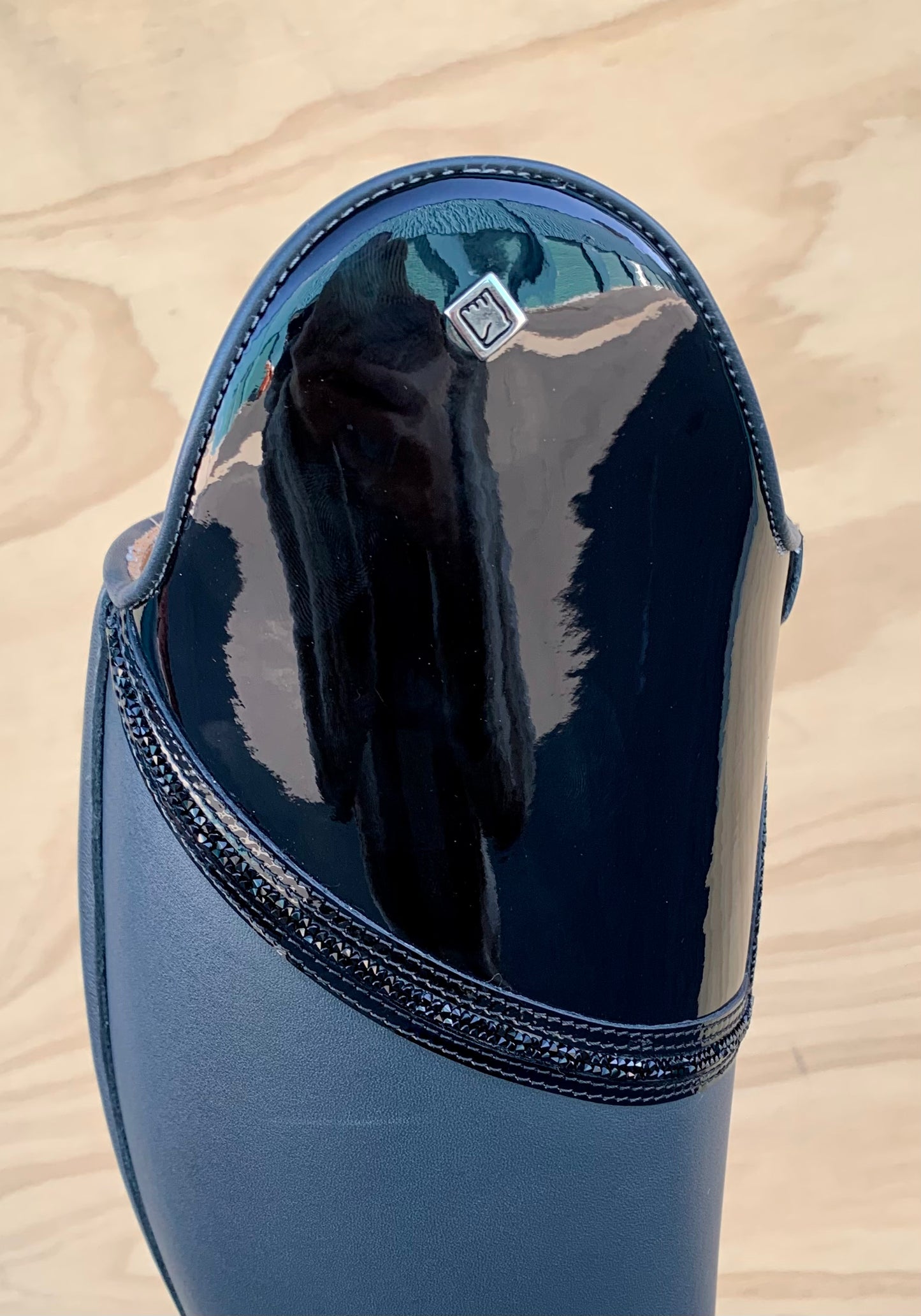 SALE** DENIRO TIZZIANO FLAT GREY WITH PATENT BLACK TOP AND CRYSTALS 38 45.5/33.3