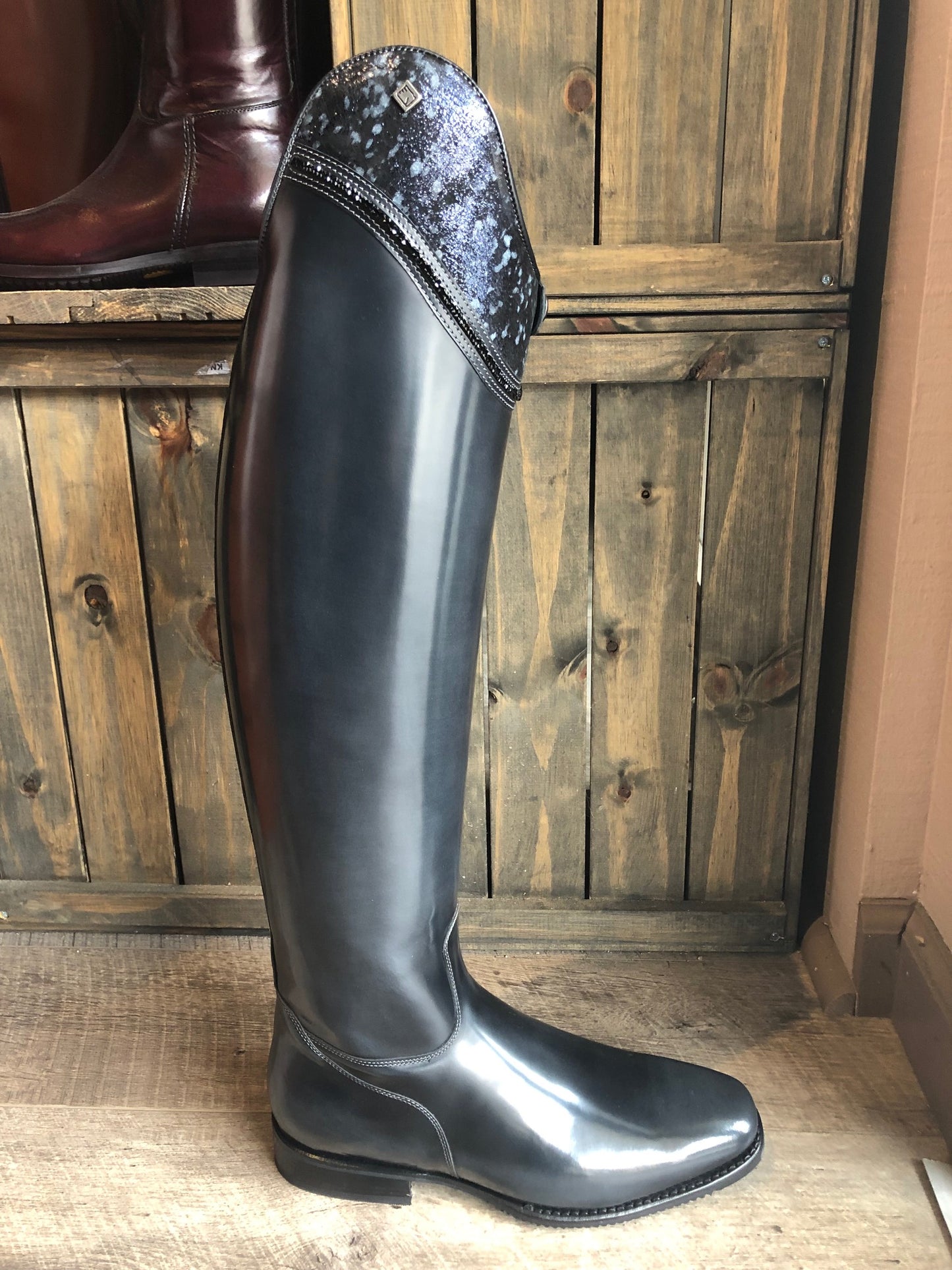 SALE** DENIRO RAFFAELO BOOT IN BRUSHED GREY WITH CRYSTAL TOP SIZE 40 MC M