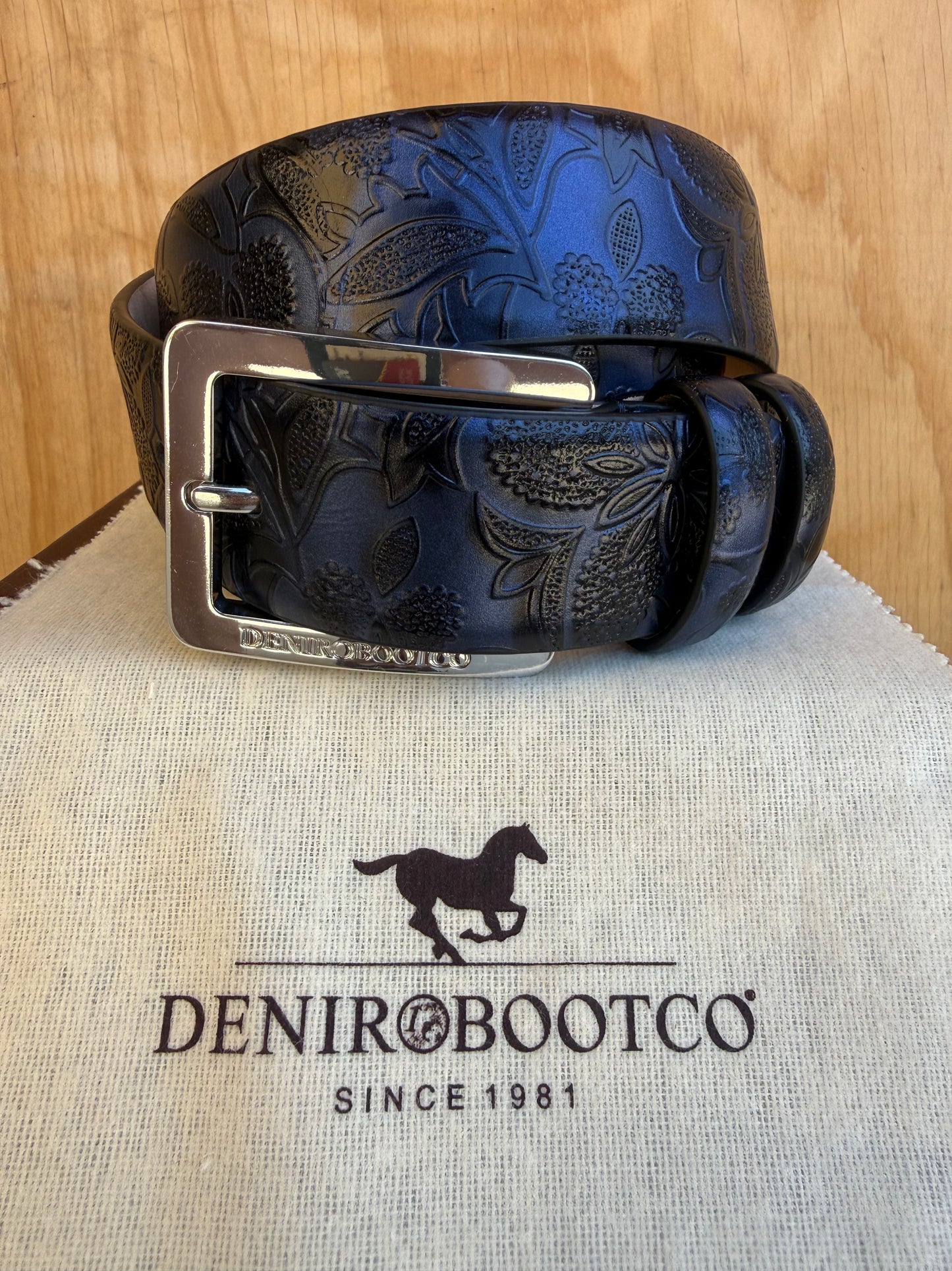 DENIRO BELT IN PATENT GRETA GREY