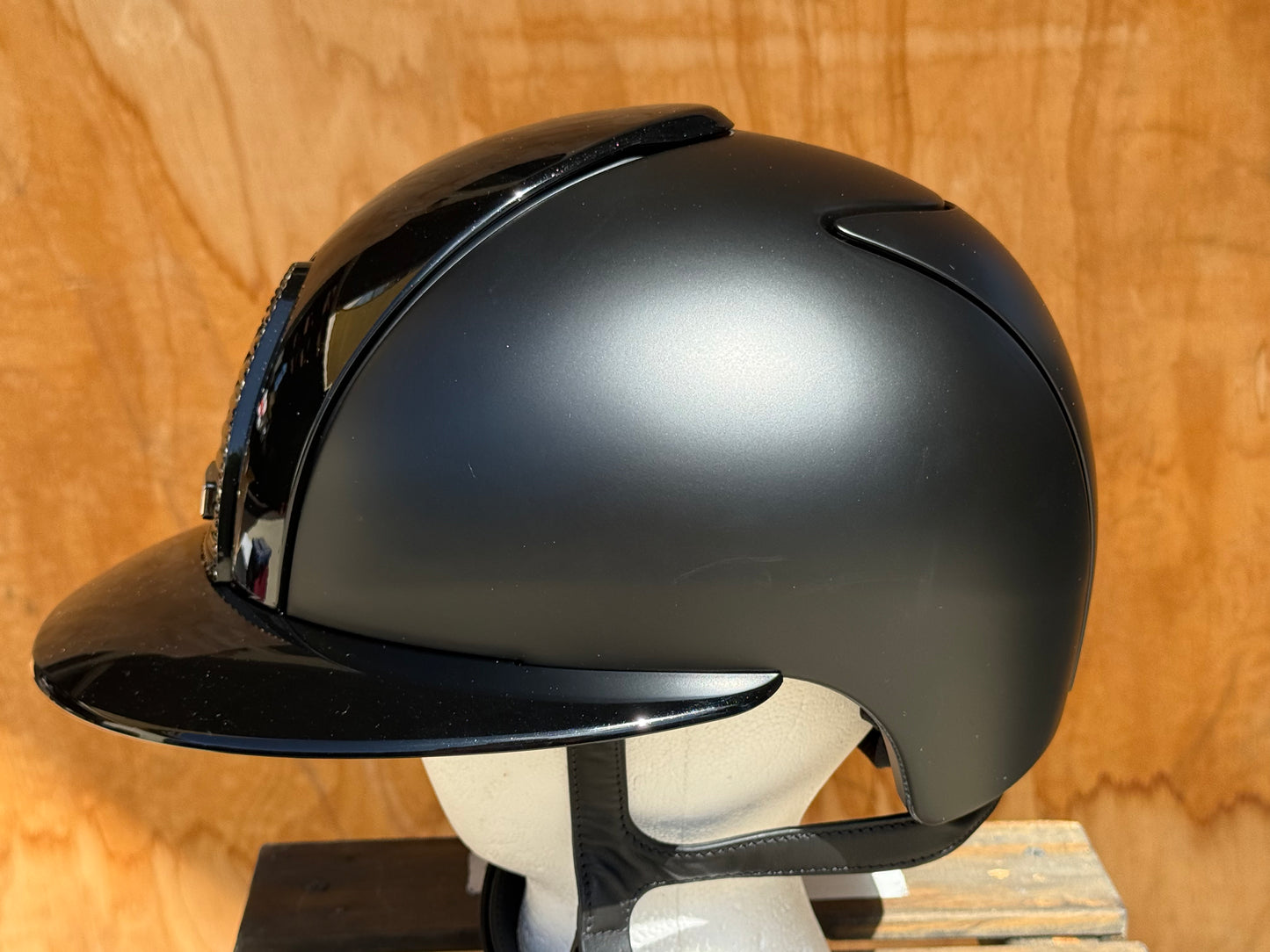 KEP MATTE/POLISHED BLACK WITH CRYSTAL FRAME AND BIG BRIM