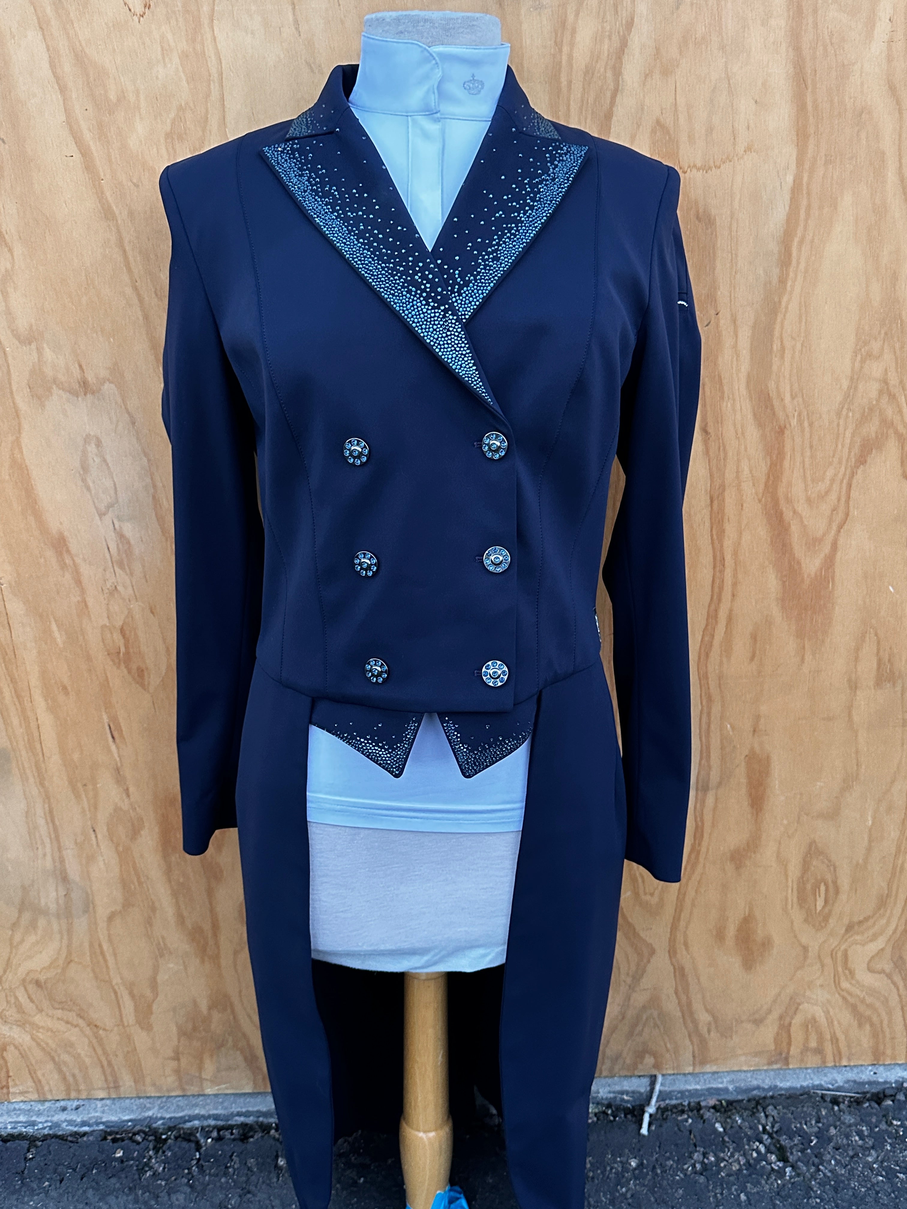 ANIMO LERUA SPECIAL EDITION WM TAIL COAT – Horse & Rider Boutique