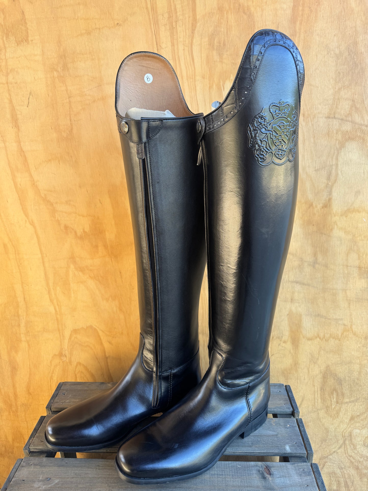 SALE!! FASCIANI DRESS BOOT WITH CRYSTAL TOP SIZE 38 L (44/35)