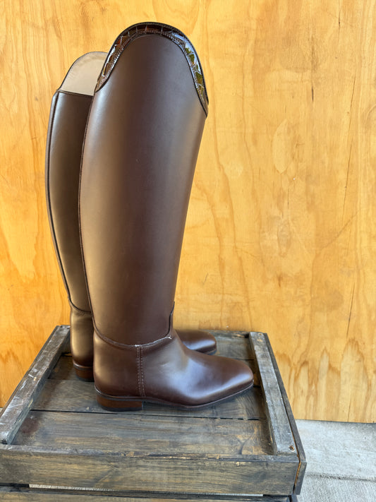 SALES!!! SECCHIARI DRESSAGE BOOTS IN BROWN SIZE 39 WIDTH 38 HEIGHT 45