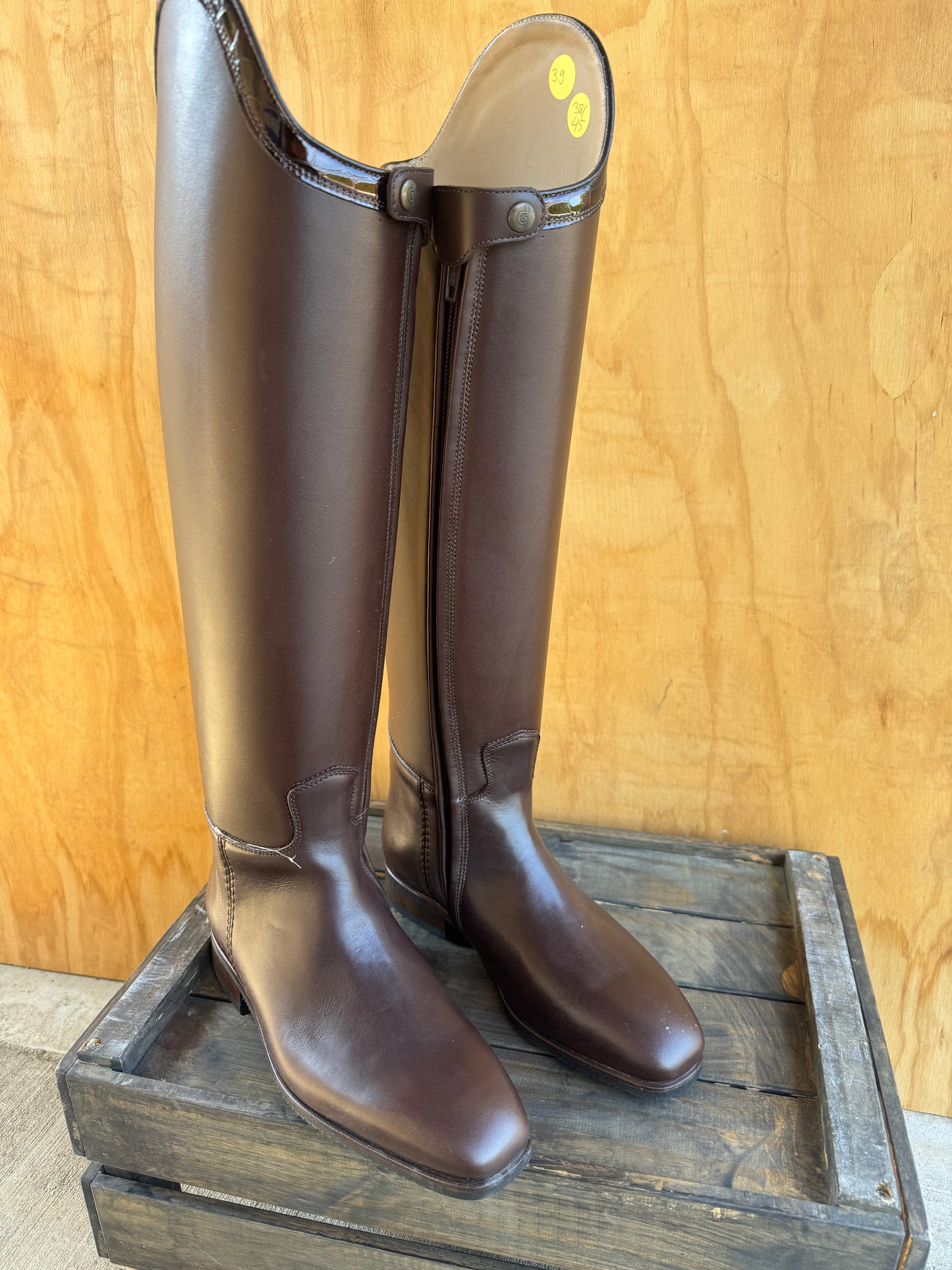 SALES!!! SECCHIARI DRESSAGE BOOTS IN BROWN SIZE 39 WIDTH 38 HEIGHT 45