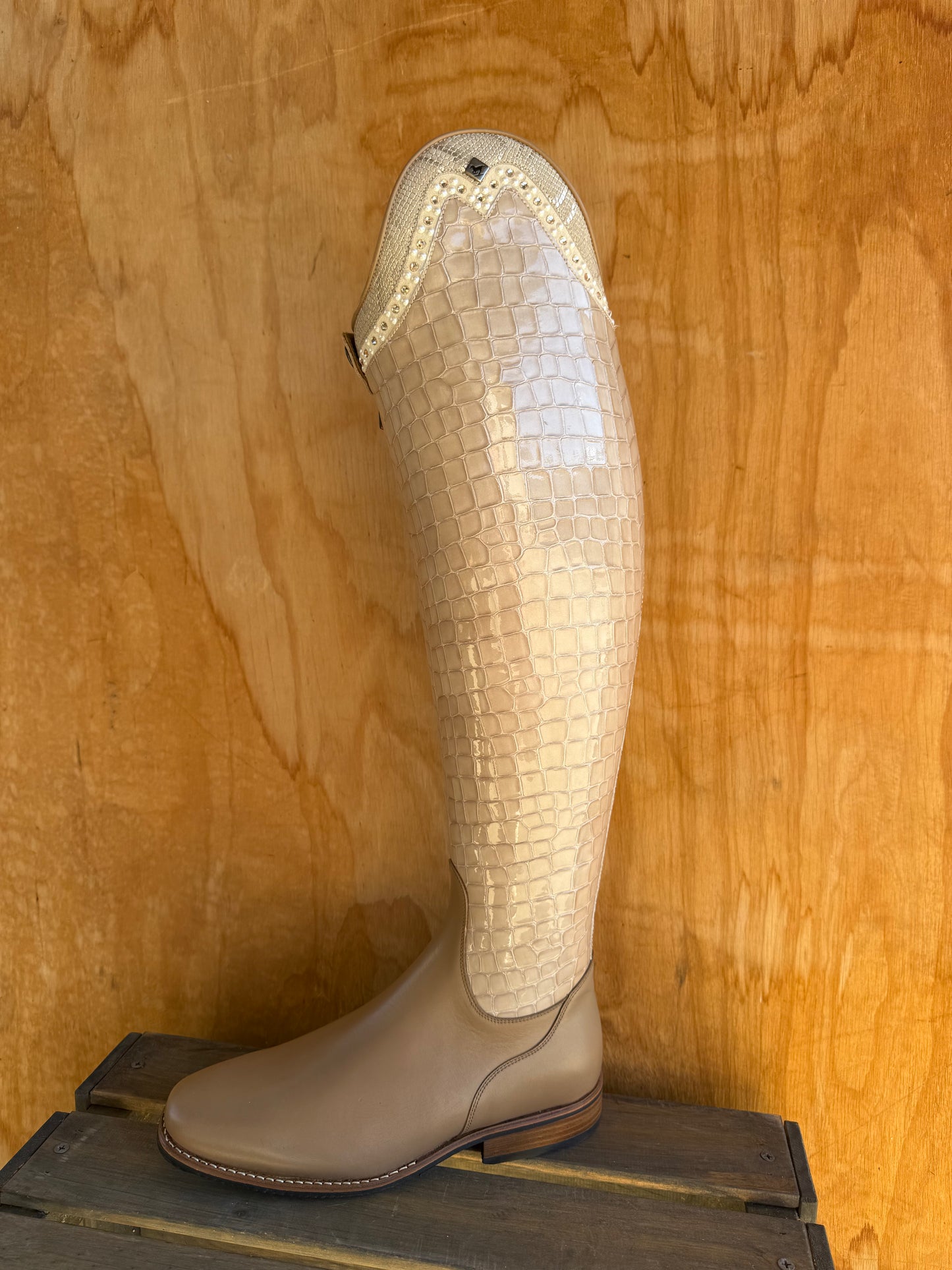 DENIRO BELLINI IN PATENT CROCO TORTORA WITH PEARL TOP AND FLAT FOOT 38 MA L