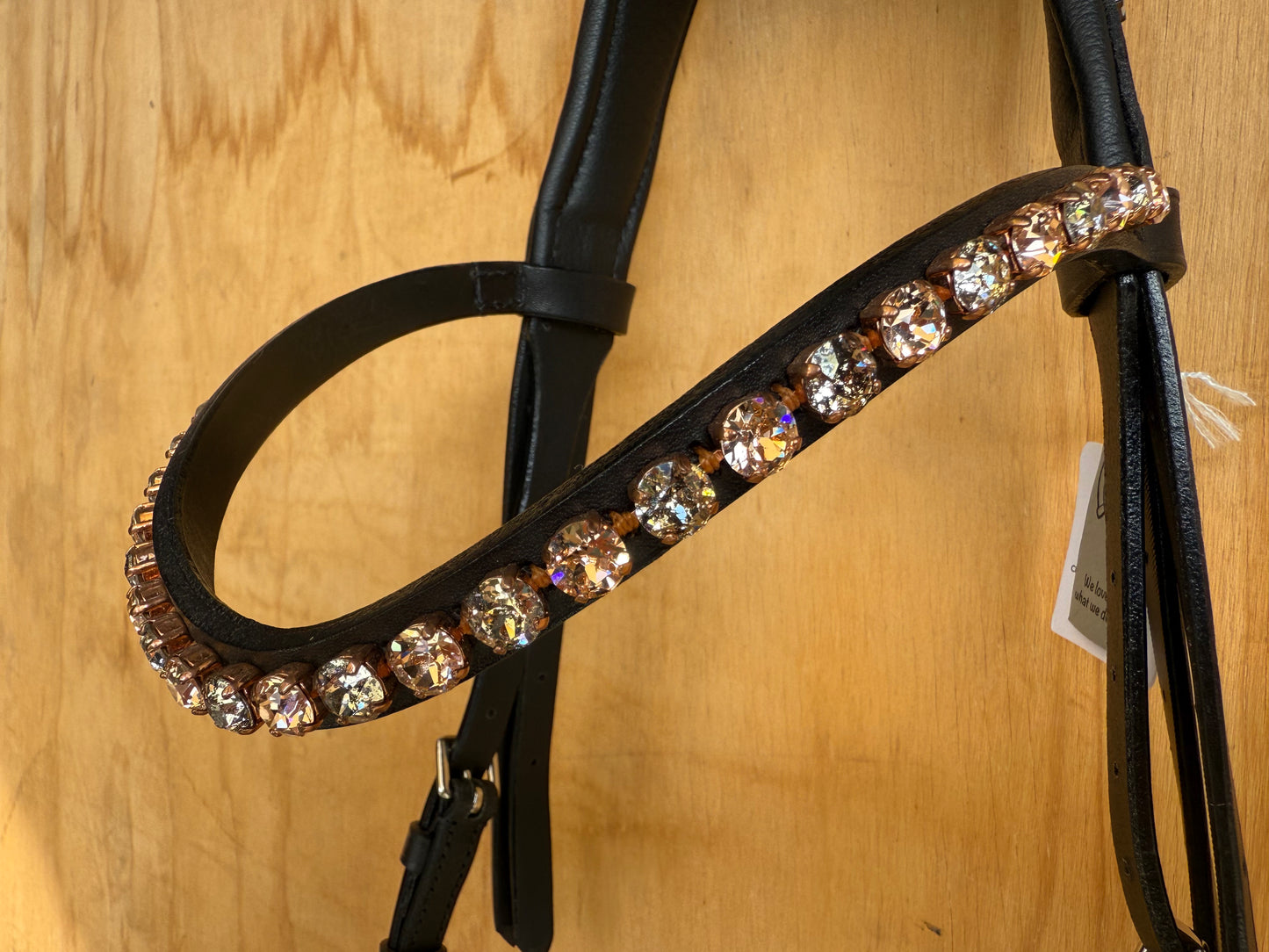 OTTO SCHUMACHER SNAFFLE WITH LEEDS NOSEBAND IN PATENT CROCO BROWN RIVOLI BROWBAND