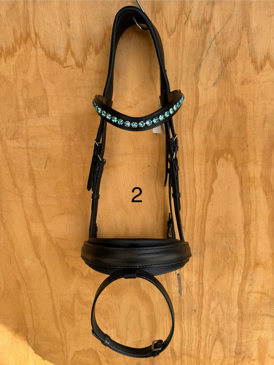 OTTO SCHUMACHER TOKYO SNAFFLE WITH LEEDS NOSEBAND AND TIFFANY BROWBAND