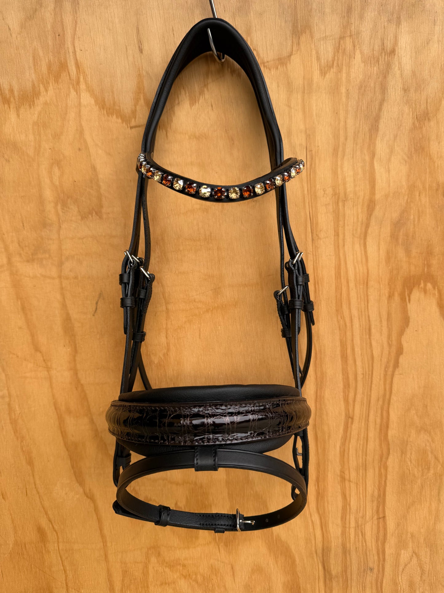OTTO SCHUMACHER SNAFFLE ELEGANT WITH PATENT CROCO NOSEBAND IN BROWN