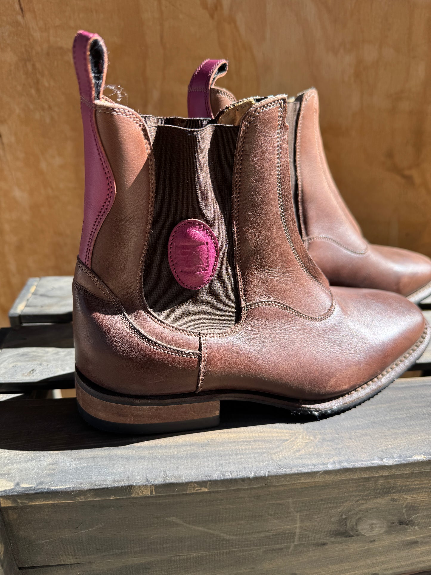 SALE!!!! DENIRO PADDOCK BOOTS IN BROWN WITH PINK DETAIL SIZE 36
