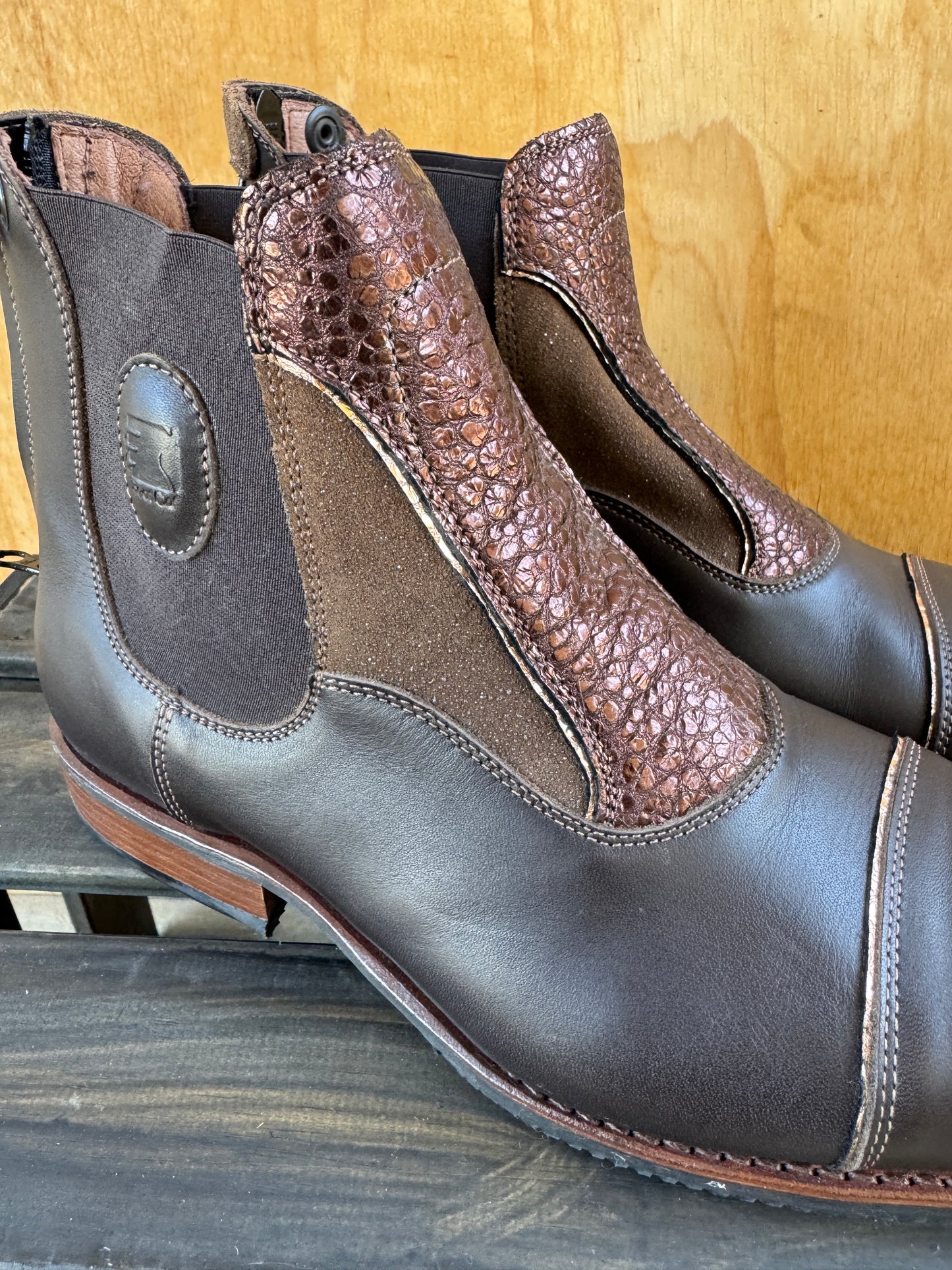 SALE!!!! DENIRO PADDOCK BOOTS IN BROWN STARDUST AND BG DETAILS, SIZE 42