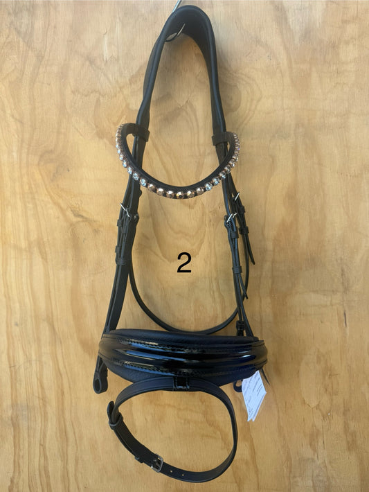 OTTO SCHUMACHER ELEGANT SNAFFLE WITH NOSEBAND FEEL GOOD IN PATENT
