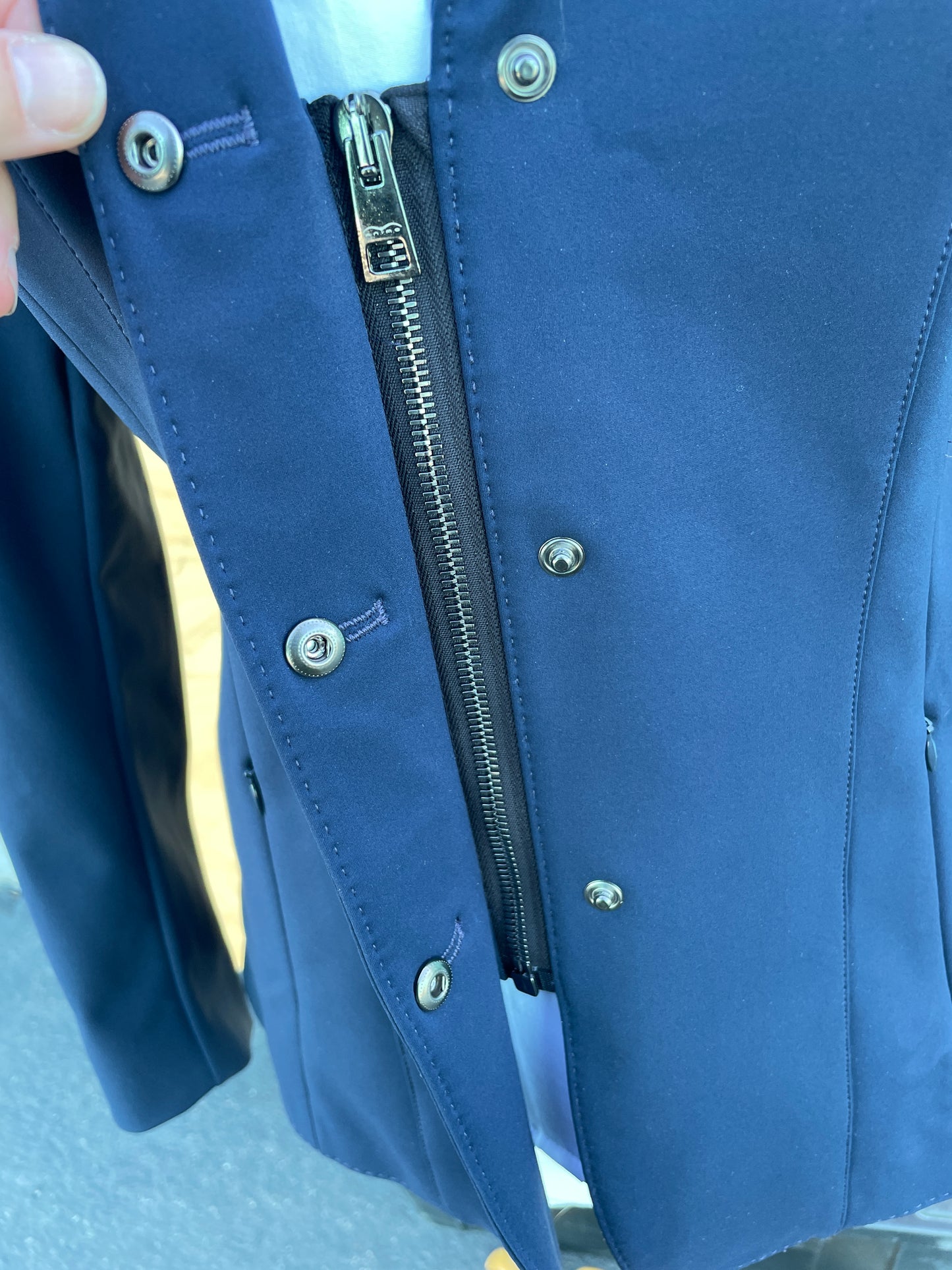 ANIMO WM SHORT COAT IN NAVY WTH CRYSTAL DETAILS