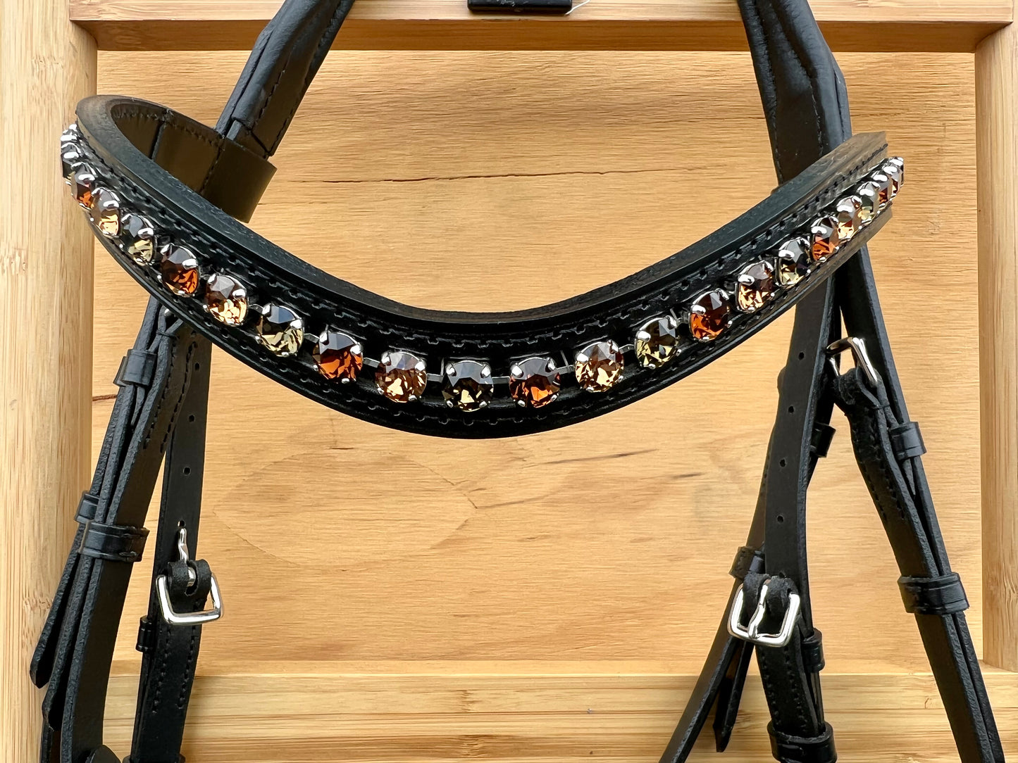 OTTO SCHUMACHER SNAFFLE TOKYO WITH PATENT NOSEBAND AND BROWN DETAILS - COB