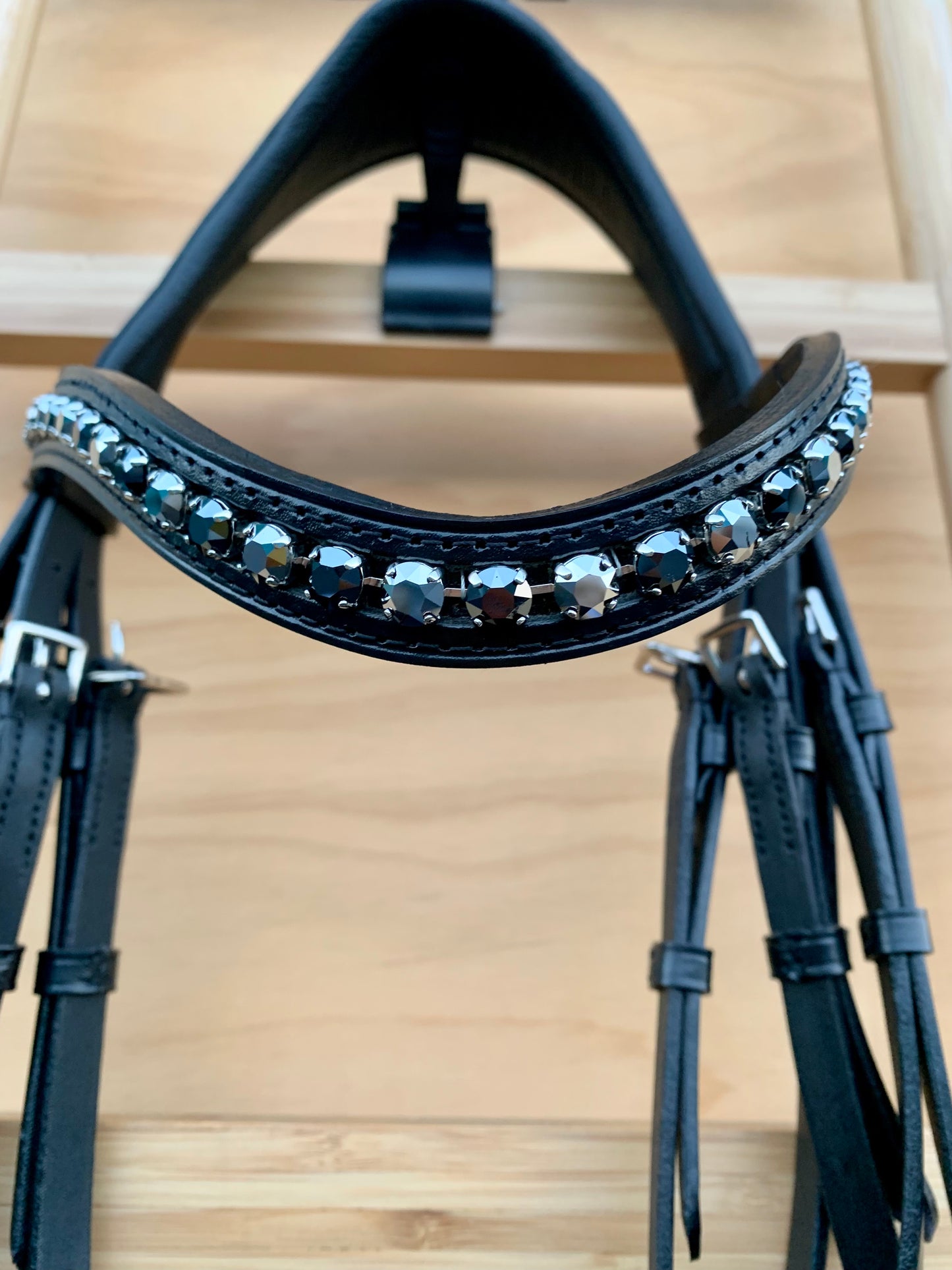 OTTO SCHUMACHER DOUBLE TOKYO WITH JET HEMATITE BROWBAND AND CUT BACK NOSEBAND